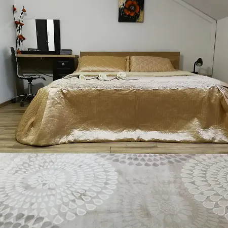 Apartament House Minerilor