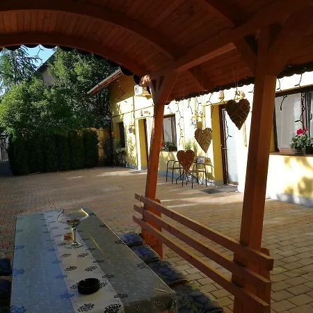 House Minerilor Daire Kaloşvar
